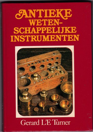 Antieke wetenschappelijke instrumenten