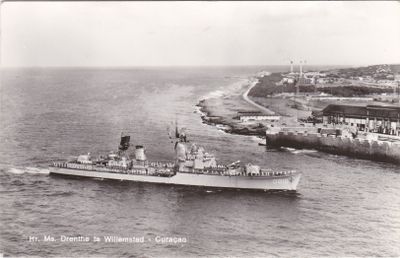 Hr.Ms.Drenthe te Willemstad