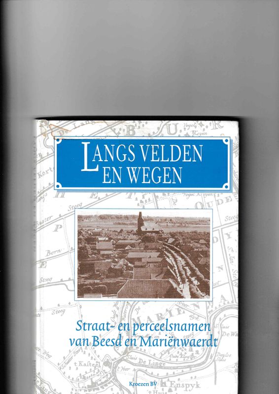 Langs velden en wegen
