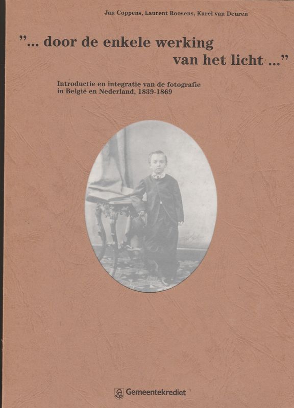 Door de enkele werking van het licht